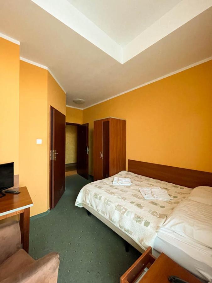 Hotel Sens Mierzyn  Екстер'єр фото