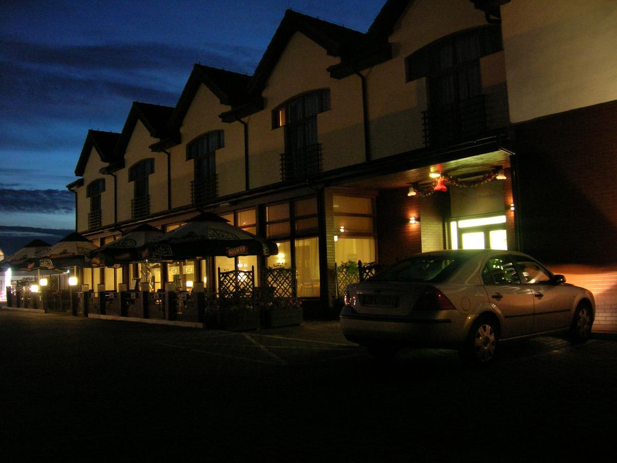Hotel Sens Mierzyn  Екстер'єр фото
