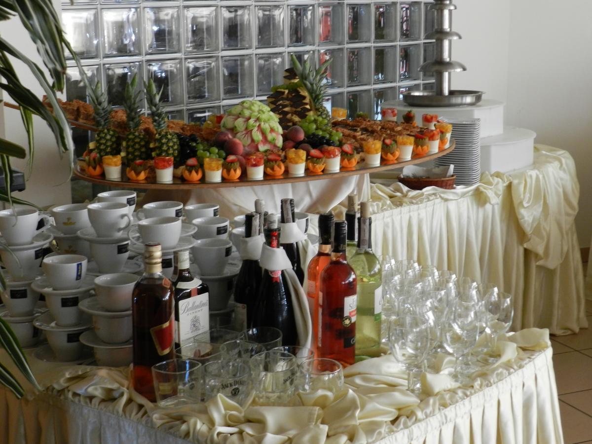 Hotel Sens Mierzyn  Екстер'єр фото